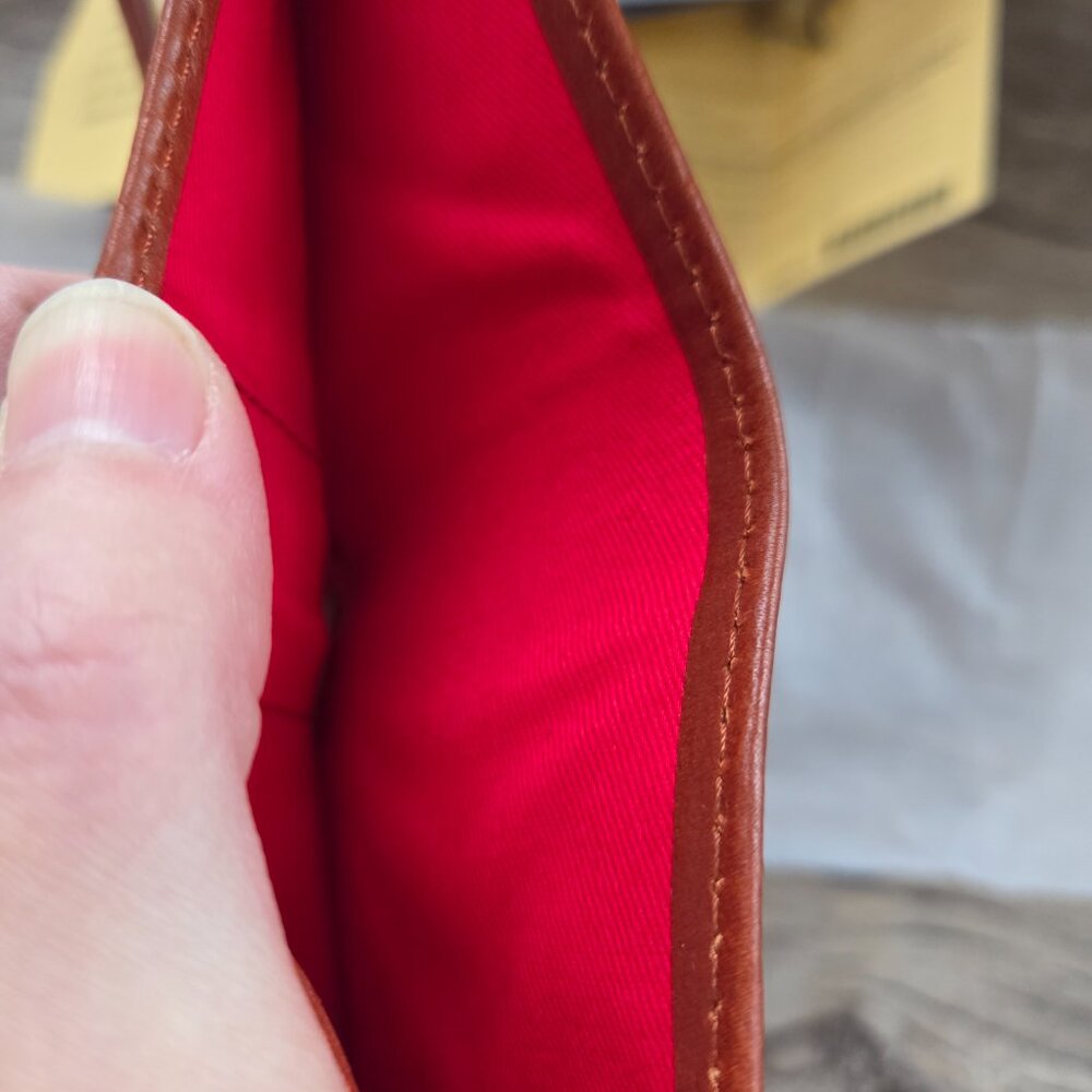 NWT authentic Dooney and Bourke 2 fold wallet - Picture 3 of 7